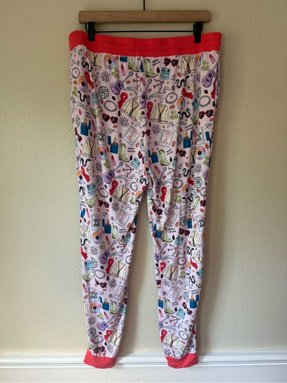 Swiftie PJ Pants - Picture 4 of 5